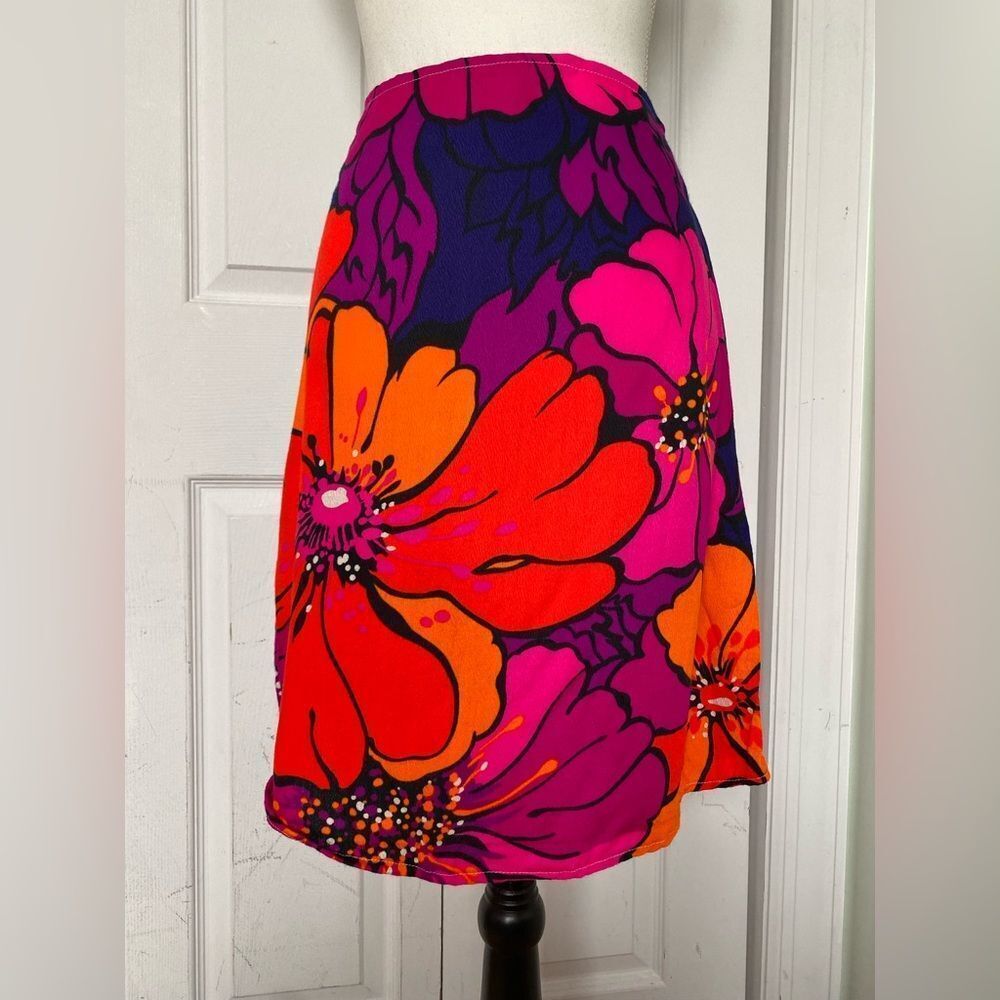 1970s Flower Power Mod Skirt in Vibrant Orange, Pink, and Purple